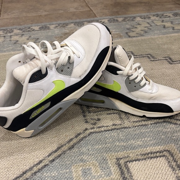 Nike Air Max 90 Volt Size 11.5 RARE - Picture 5 of 7